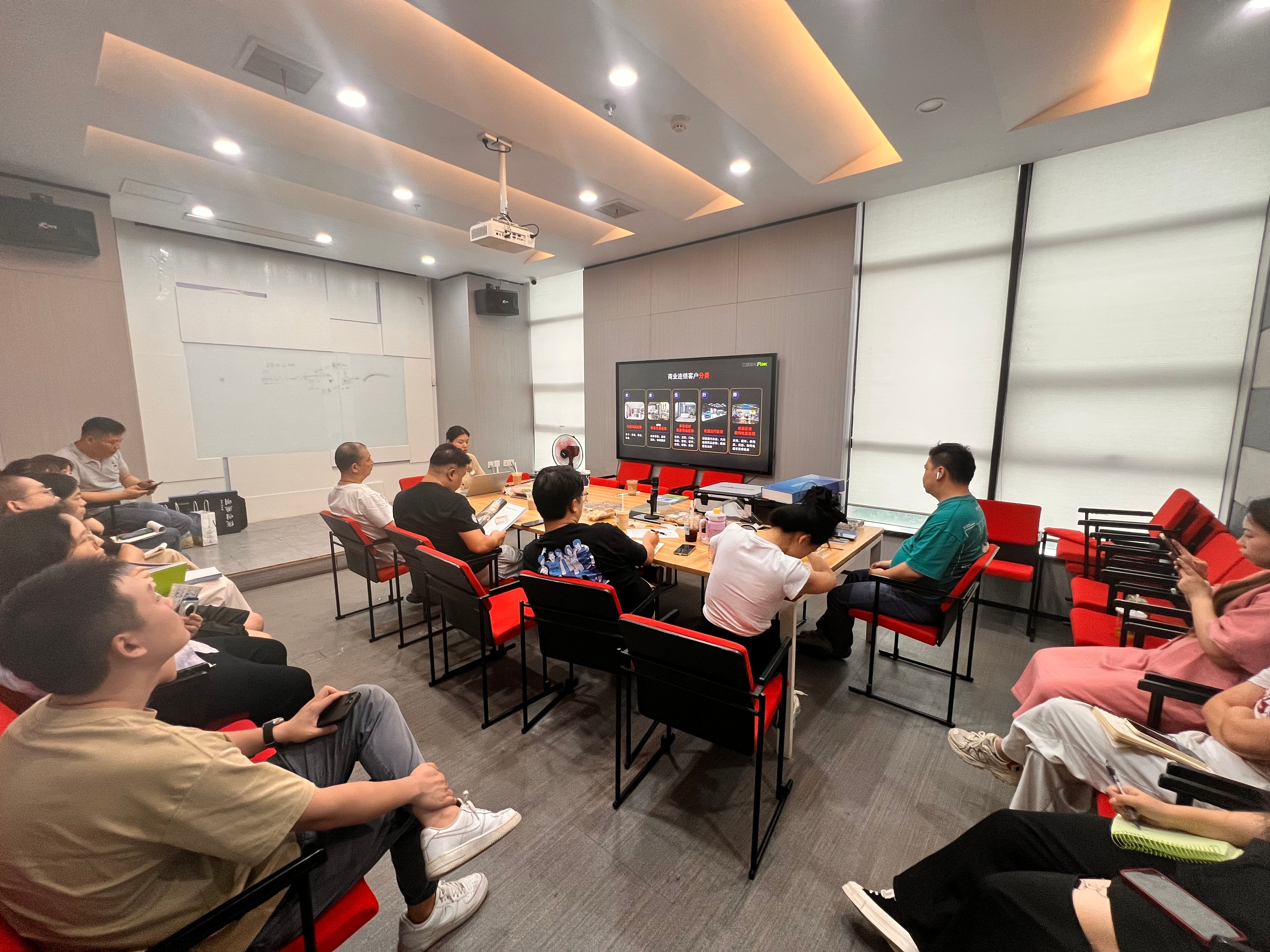 培訓賦能|聚力再前行,今泰裝飾燈光培訓!(圖1) 3_3.jpg